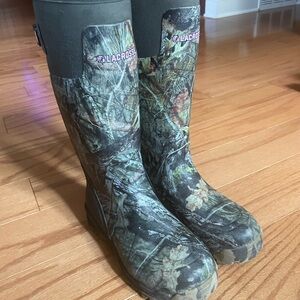 LaCrosse Women's Alphaburly Camo Boots